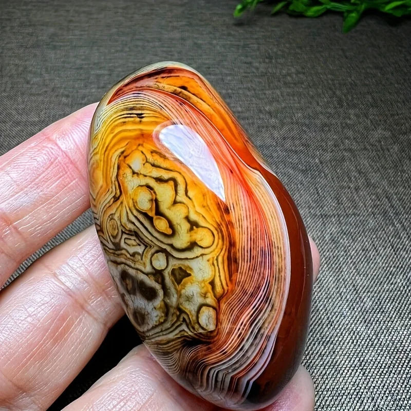 1pc Natural Colorful Silk Agate Sardonyx Palm, Hand-shaped Piece Quartz, Banded Healing Crystal, Gift For Friends, Reiki Home De